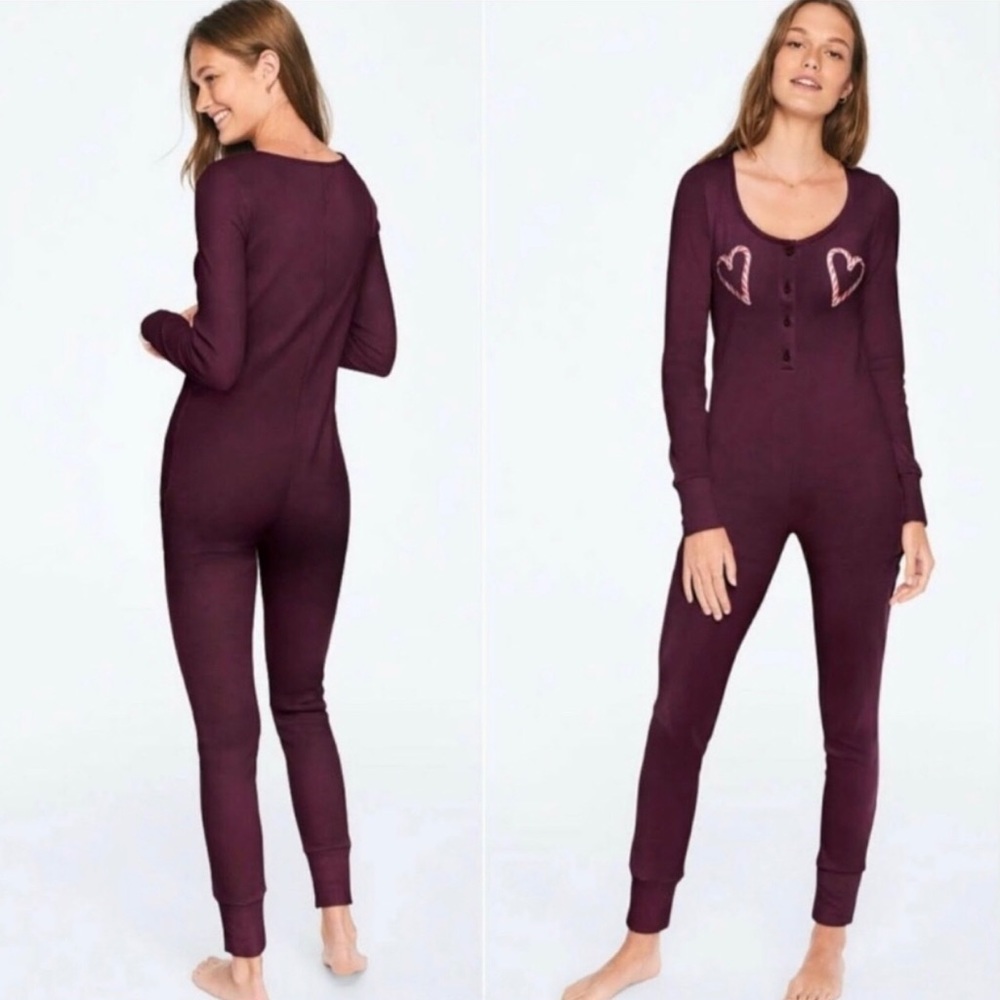 VS Candy-Cane Onsie 🖤